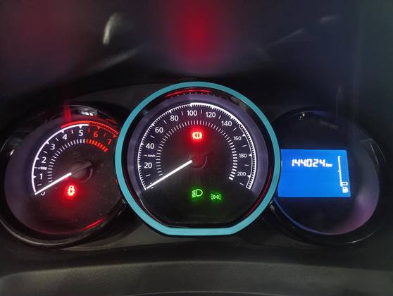 RENAULT SANDERO 1.0 12V SCE FLEX VIBE MANUAL RENAULT SANDERO 1.0 12V SCE FLEX VIBE MANUAL